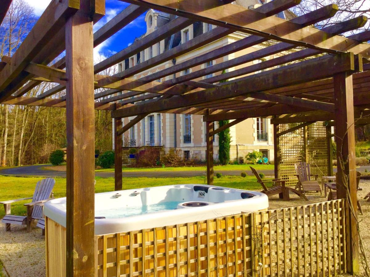 Château des Essards avec piscine et jacuzzi Langeais Exterior foto